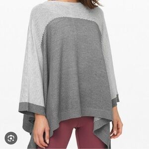 - Lululemon All Lined Up Poncho